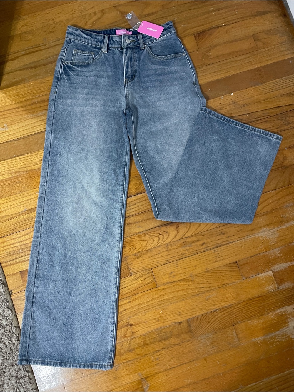 Edikted Wide-Leg Women's Jeans in Faded Blue Wash